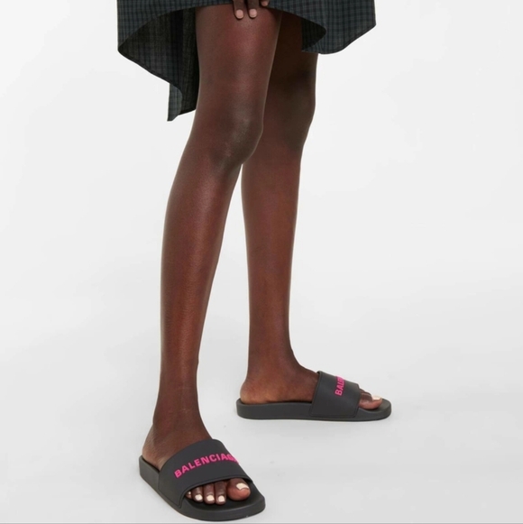 Balenciaga Logo rubber slides - Picture 2 of 6